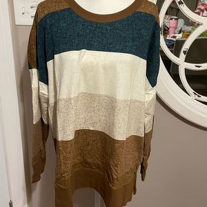 LuLaRoe Hannah sweatshirt